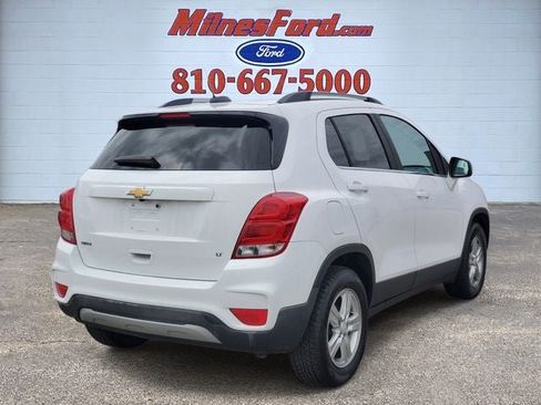 Used 2018 Chevrolet Trax LT FWD image 3