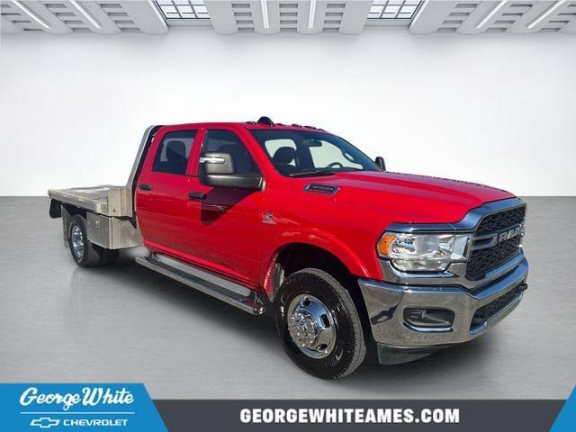 Used 2024 RAM 3500 Tradesman w/ Chrome Appearance Group AWD/4WD image 1