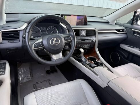 Used 2019 Lexus RX 350 AWD w/ Navigation Package image 28