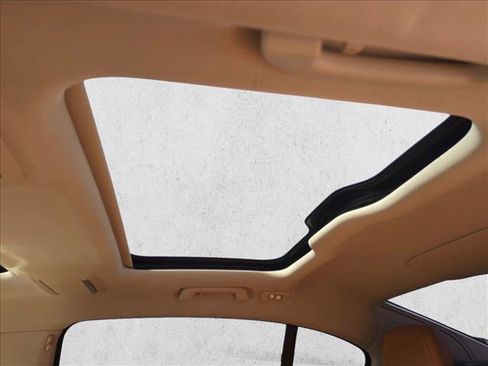 Used 2020 BMW 740i w/ Cold Weather Package image 20