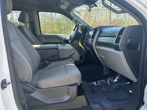 Used 2022 Ford F250 XLT w/ FX4 Off-Road Package image 23