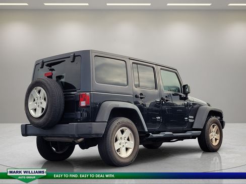 Used 2013 Jeep Wrangler Unlimited Sport AWD/4WD image 4