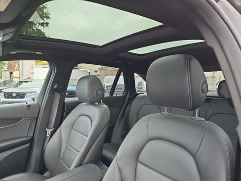 Used 2022 Mercedes-Benz GLC 300 image 30