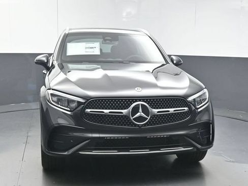 Used 2026 Mercedes-Benz GLC 300 image 3