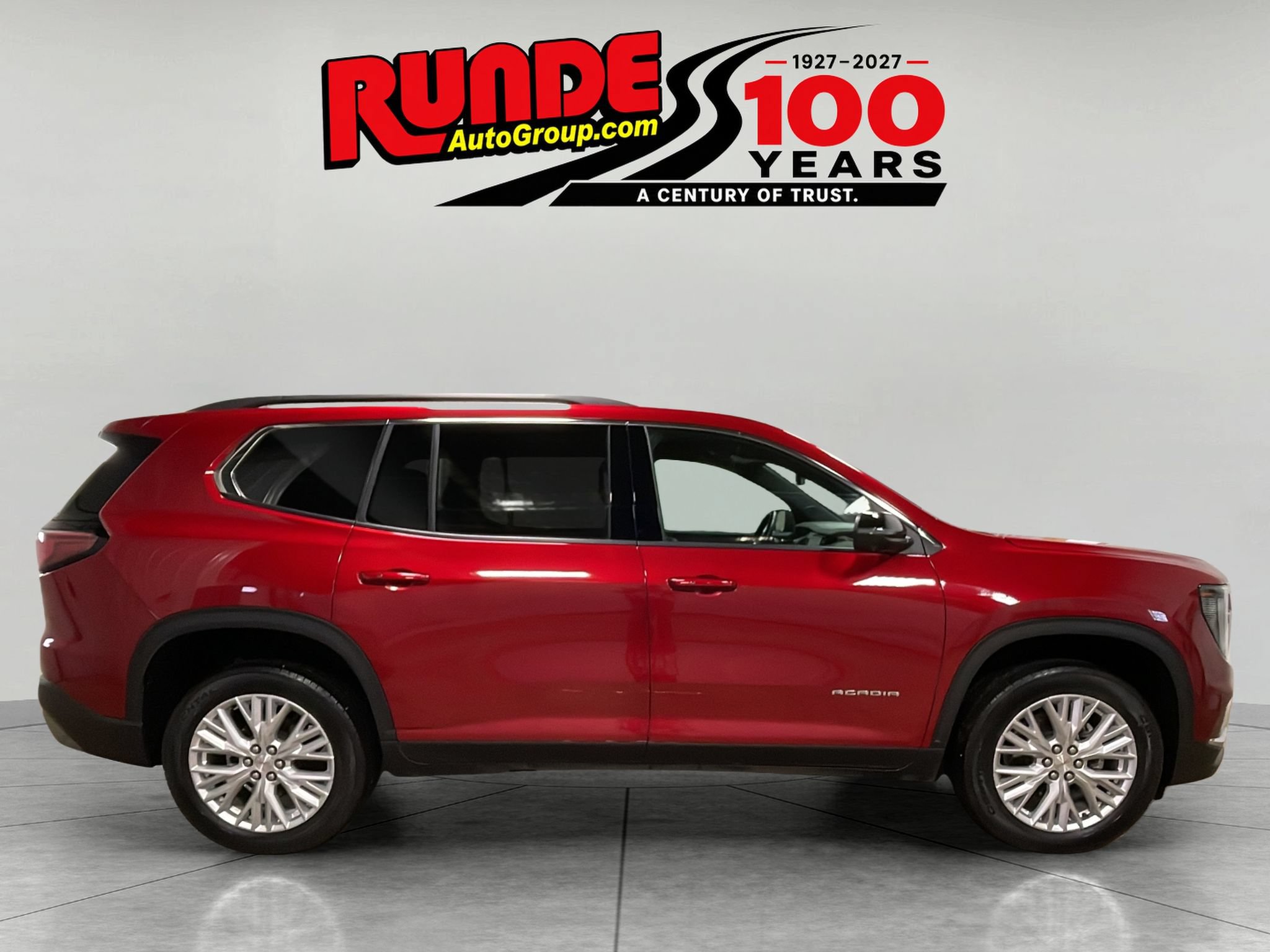 Used 2026 GMC Acadia Elevation w/ Elevation Premium Package AWD/4WD image 9