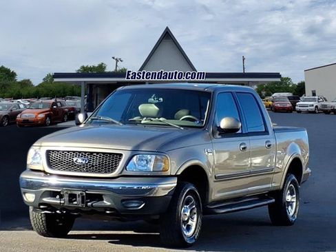 Used 2001 Ford F150 Lariat image 1