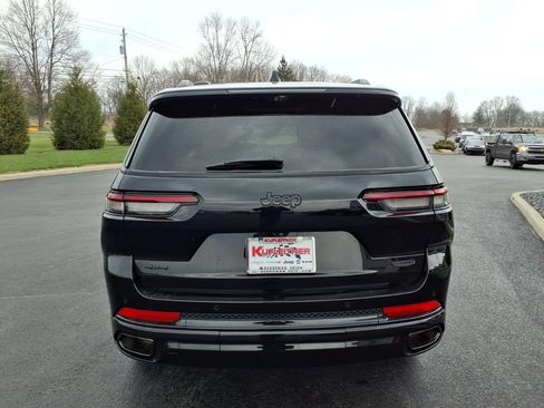 Used 2024 Jeep Grand Cherokee L Summit AWD/4WD image 4