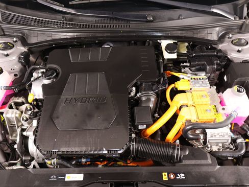 Certified 2024 Hyundai Elantra Limited image 21