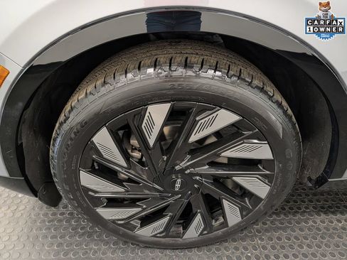 Used 2025 Lincoln Nautilus Reserve w/ Jet Appearance Package AWD/4WD image 8