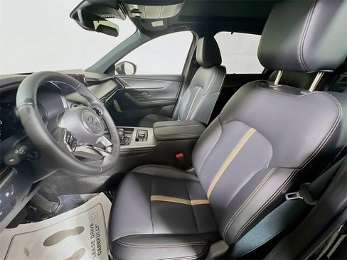 New 2025 MAZDA CX-90 Plug-In Hybrid w/ Premium Plus image 16