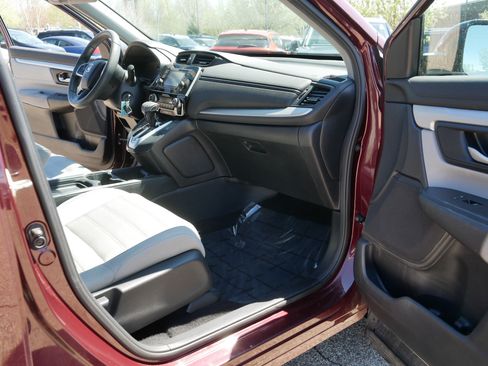 Used 2017 Honda CR-V LX image 19