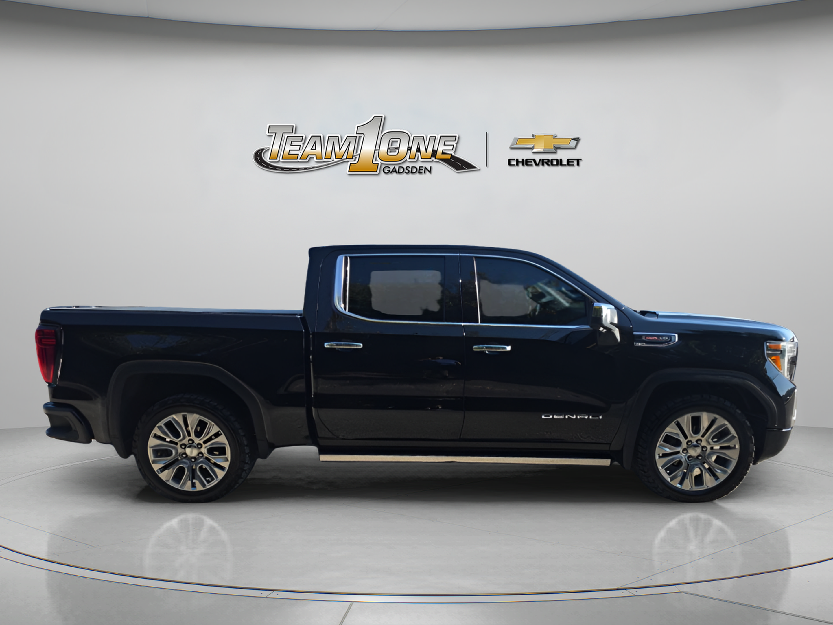 Used 2022 GMC Sierra 1500 Denali w/ Denali Premium Package AWD/4WD image 8