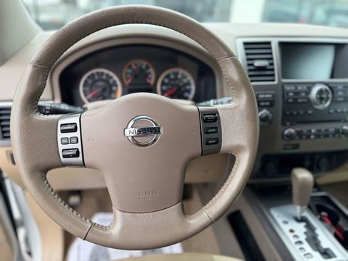 Used 2011 Nissan Armada SV image 30