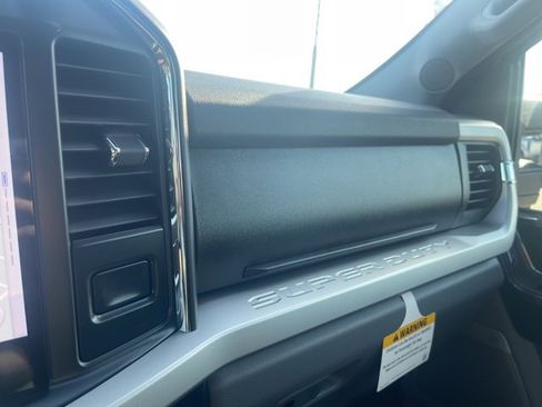 New 2024 Ford F250 XLT w/ XLT Premium Package image 71