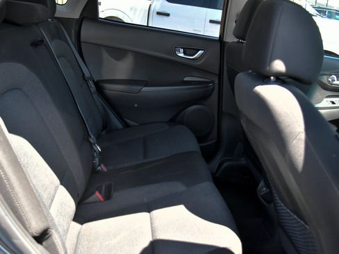 Used 2023 Hyundai Kona SE w/ Cargo Package FWD image 40