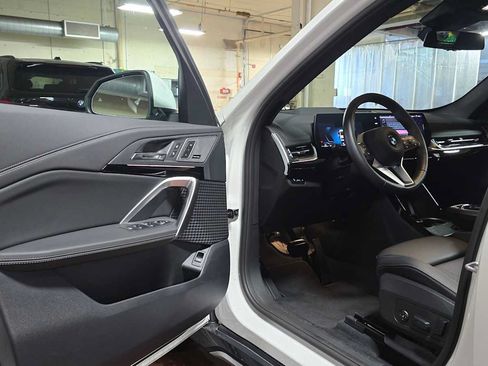 Used 2026 BMW X1 xDrive28i w/ Technology Package AWD/4WD image 19