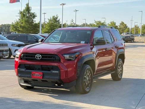 Used 2025 Toyota 4Runner SR5 AWD/4WD image 8