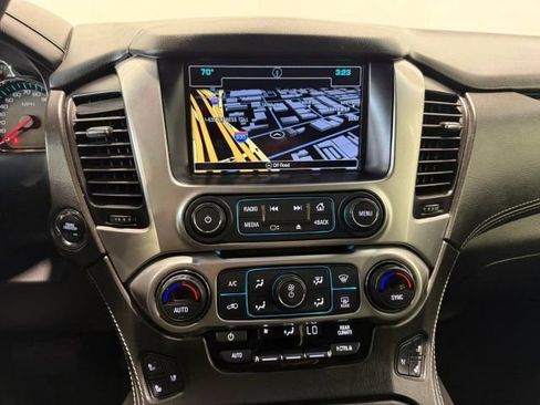 Used 2018 Chevrolet Suburban Premier image 20
