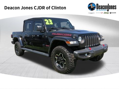 Used 2023 Jeep Gladiator Rubicon w/ Trailer Tow Package AWD/4WD image 1