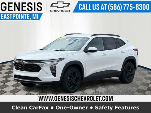 Used 2025 Chevrolet Trax LT w/ LT Convenience Package FWD image 1