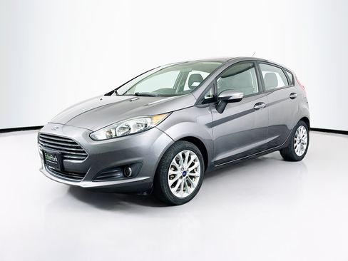 Used 2014 Ford Fiesta SE w/ Equipment Group 201A FWD image 3