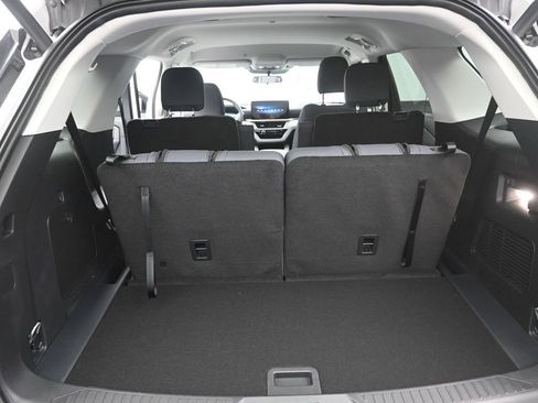 New 2026 Ford Explorer Active image 23