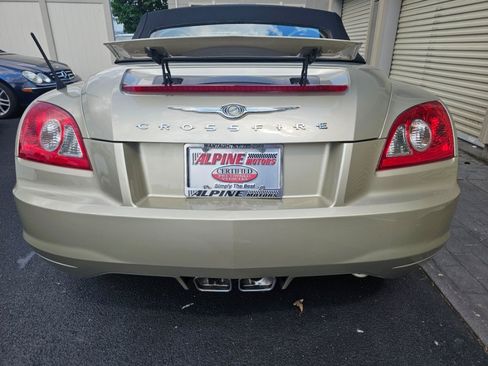 Used 2008 Chrysler Crossfire Limited RWD image 21