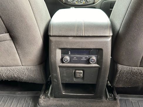 Used 2020 Chevrolet Traverse LT w/ Driver Confidence II Package image 20