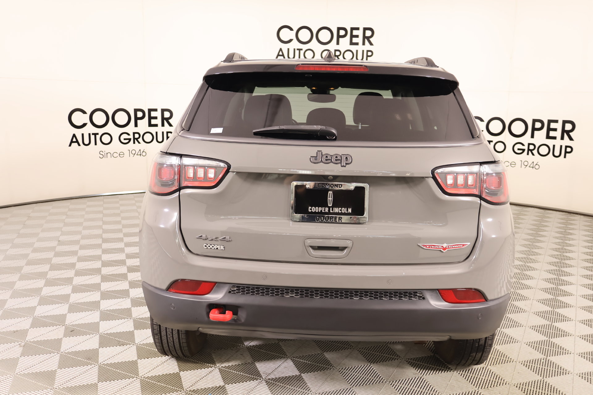 Used 2021 Jeep Compass Trailhawk w/ Sun and Sound Group AWD/4WD image 23