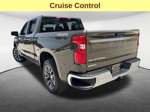 Used 2023 Chevrolet Silverado 1500 LT AWD/4WD image 10