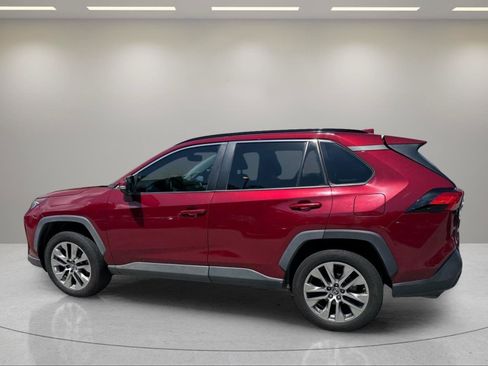 Used 2019 Toyota RAV4 XLE Premium w/ Advanced Technology Package FWD image 5