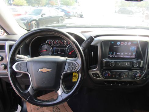 Used 2018 Chevrolet Silverado 1500 LT w/ All Star Edition image 23