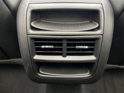 Used 2022 Cadillac XT5 Premium Luxury image 21