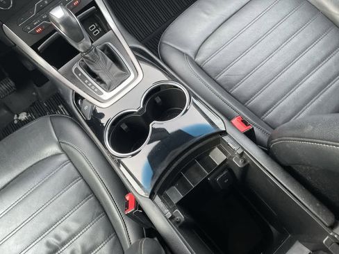 Used 2018 Ford Edge SEL w/ Equipment Group 201A image 25