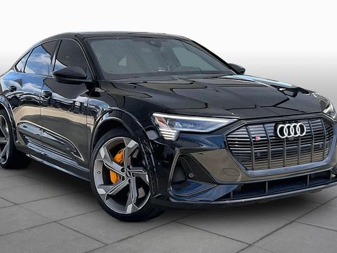 Used 2023 Audi e-tron S Prestige w/ Prestige Package AWD/4WD image 2