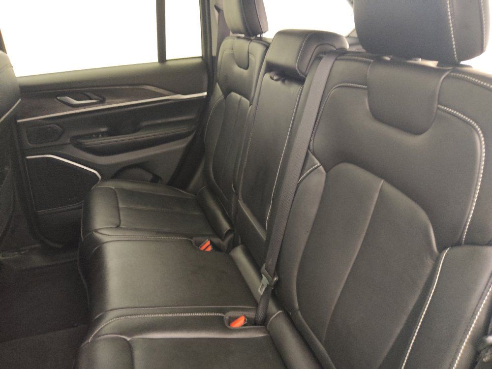Used 2022 Jeep Grand Cherokee Limited RWD image 18