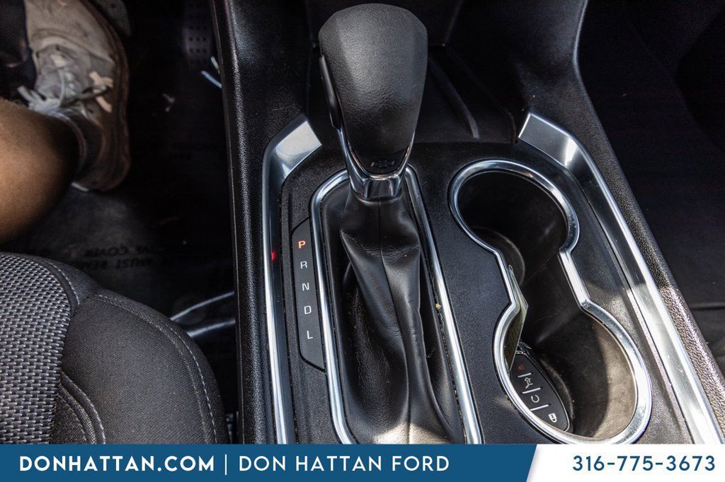 Used 2023 Chevrolet Traverse LT AWD/4WD image 9