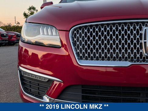 Used 2019 Lincoln MKZ Premiere image 9