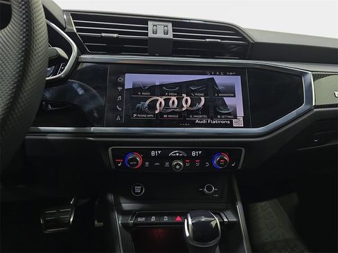 Certified 2025 Audi Q3 2.0T Premium Plus w/ Premium Plus Package image 23