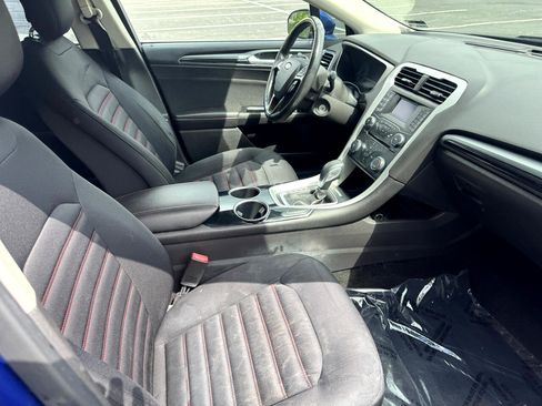 Used 2014 Ford Fusion SE w/ Equipment Group 201A image 22