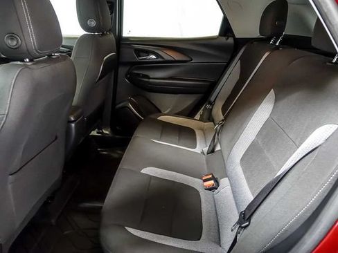 Certified 2024 Chevrolet TrailBlazer LT w/ LT Cold Weather Package FWD image 14