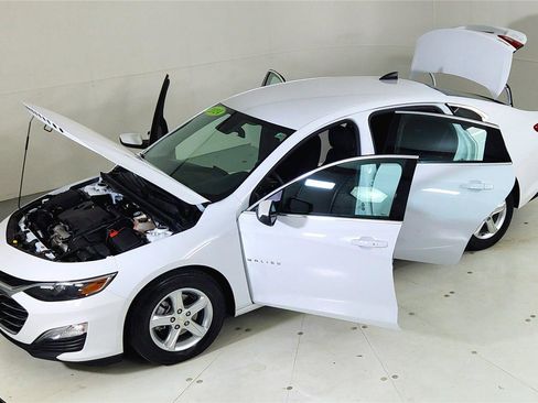 Used 2024 Chevrolet Malibu LS w/ Driver Confidence Package image 25