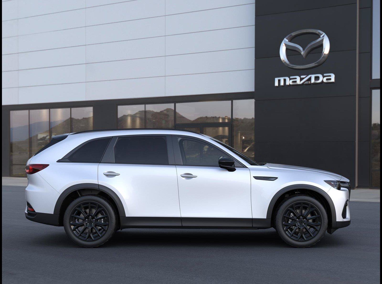 Used 2026 MAZDA CX-70 3.3 Turbo w/ Preferred Package AWD/4WD image 5