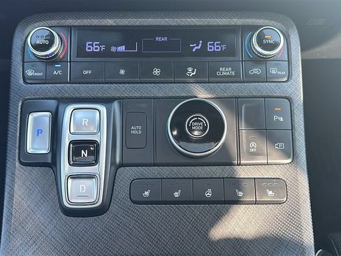 Used 2023 Hyundai Palisade Limited FWD image 27