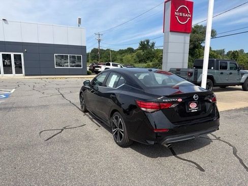 Used 2023 Nissan Sentra SR w/ SR Premium Package FWD image 7