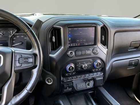 Used 2021 GMC Sierra 1500 AT4 w/ AT4 Premium Package AWD/4WD image 9