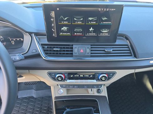 Used 2022 Audi Q5 2.0T Premium Plus w/ Premium Plus Package image 9