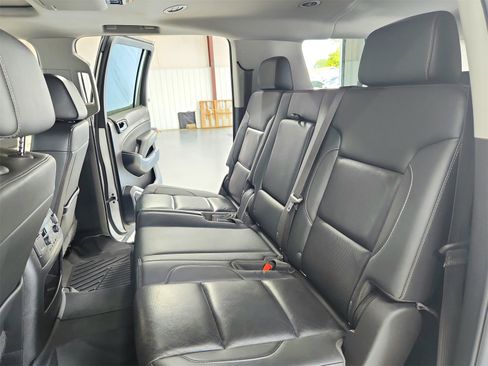 Used 2019 GMC Yukon XL SLT w/ Open Road Package image 39