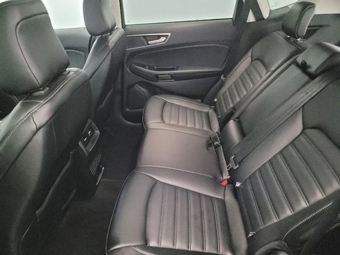 Used 2020 Ford Edge SEL w/ Convenience Package image 18