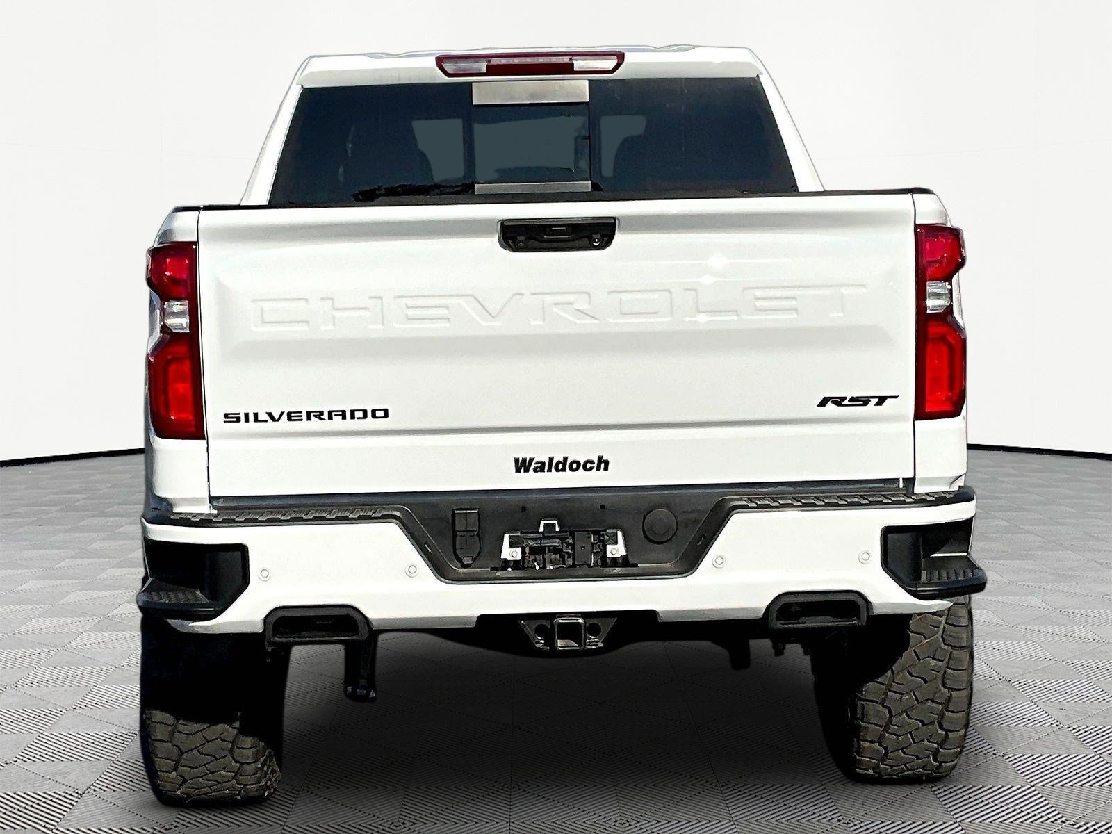 New 2026 Chevrolet Silverado 1500 RST w/ Dark Appearance Package AWD/4WD image 5